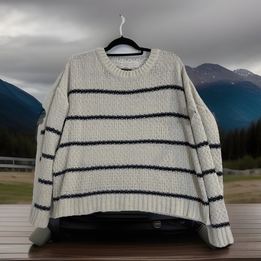 POL Sweater Womens Small Cream & Gray Striped Open Knit Very Oversized‎ Pullover